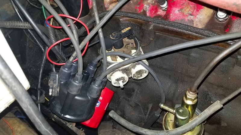 Illustration for article titled A Simple Electrical Issue Has Stopped My $500 Postal Jeep Project in Its Tracks
